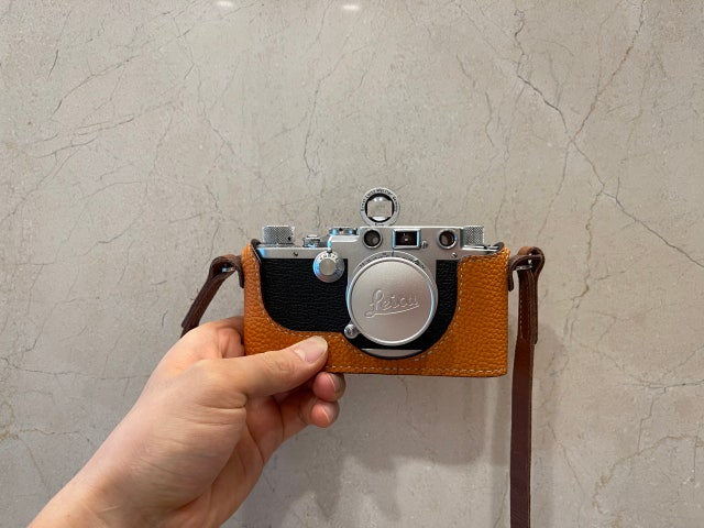 Leica Barnack IIIF half case : LEICA CASES & STRAPS by handcraft