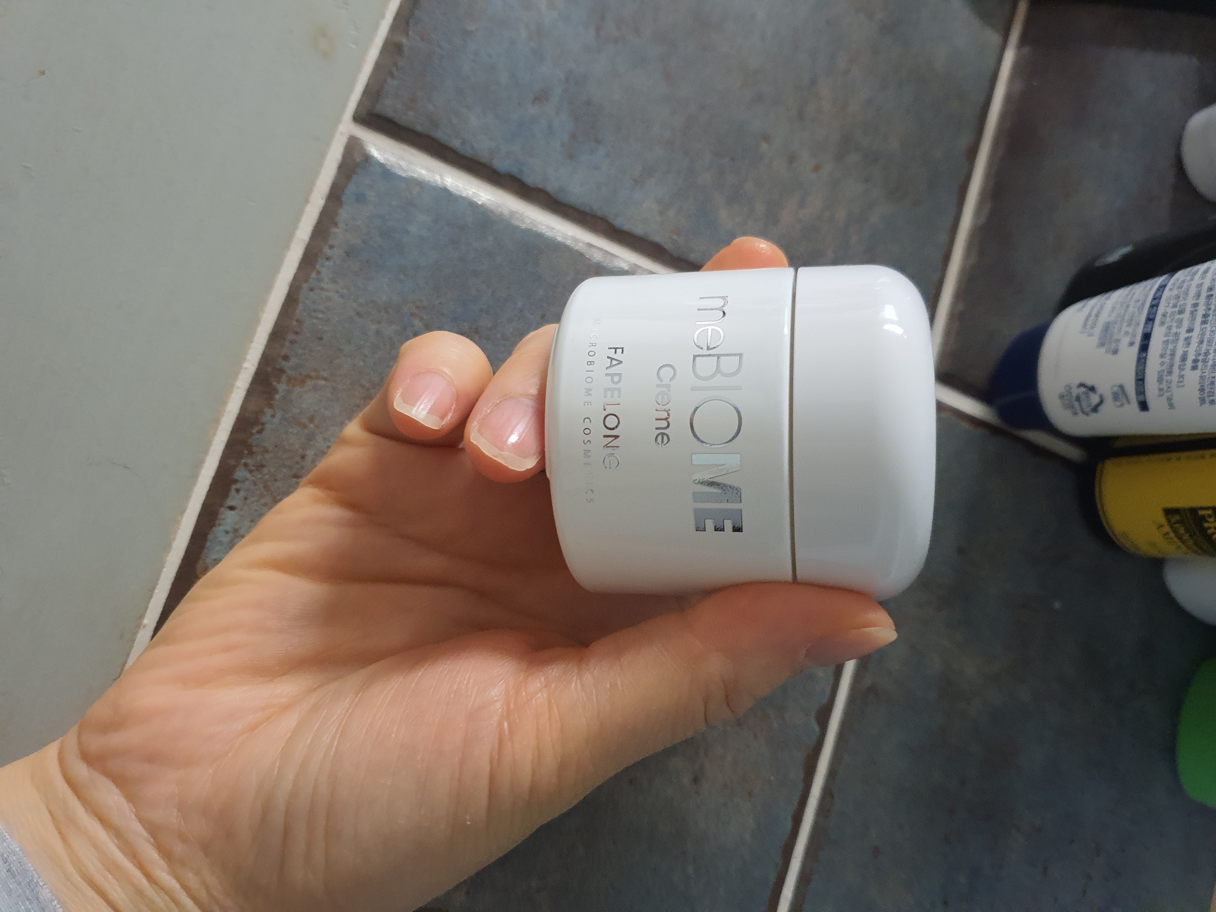 SmartStore review media
