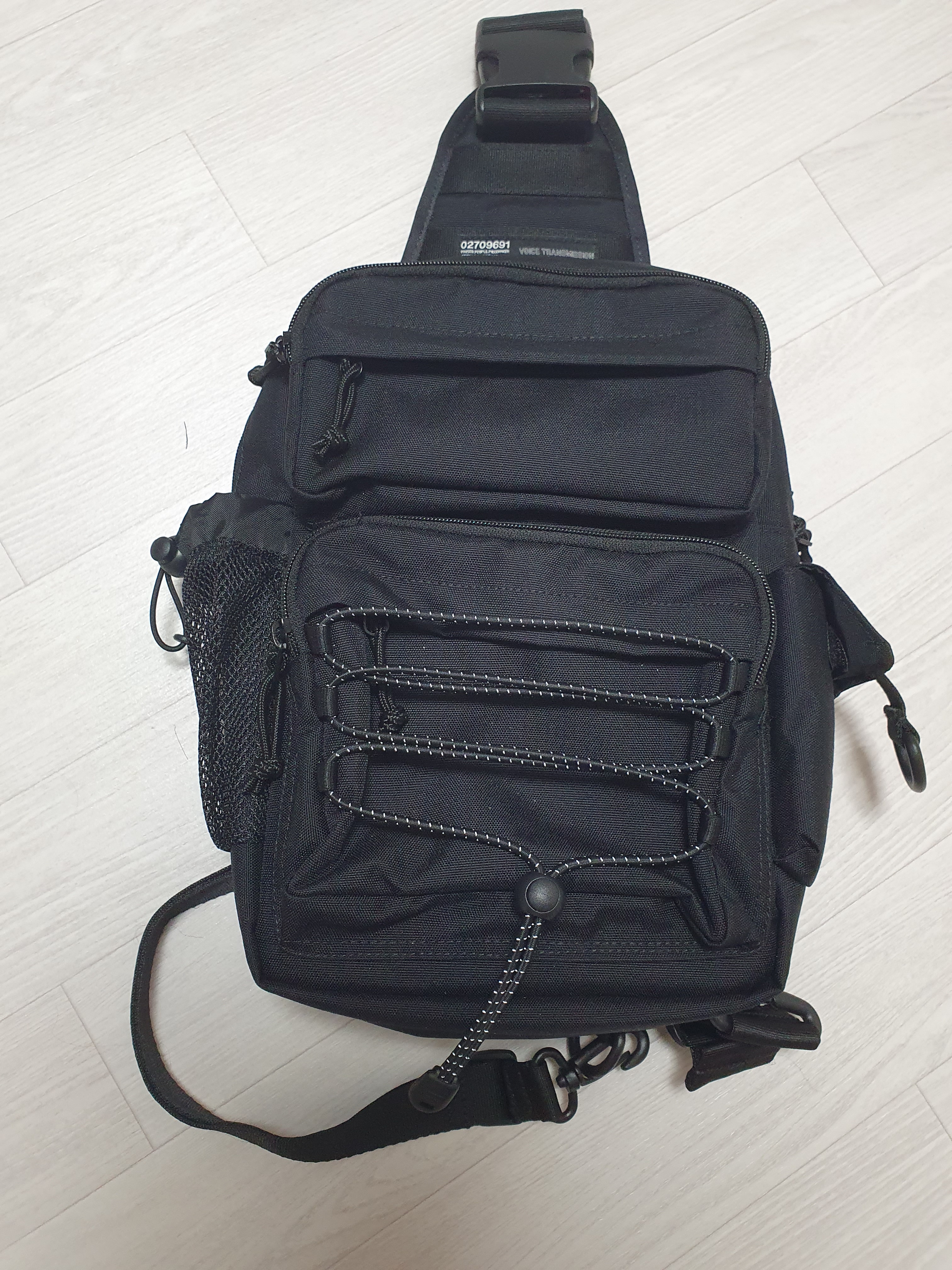 ☆PIECEMAKER☆ CORDURA TECH SLING BAG_all black Item PIECEMAKER CORDURA TECH SLING BAG (ALL BLACK) | GVG
