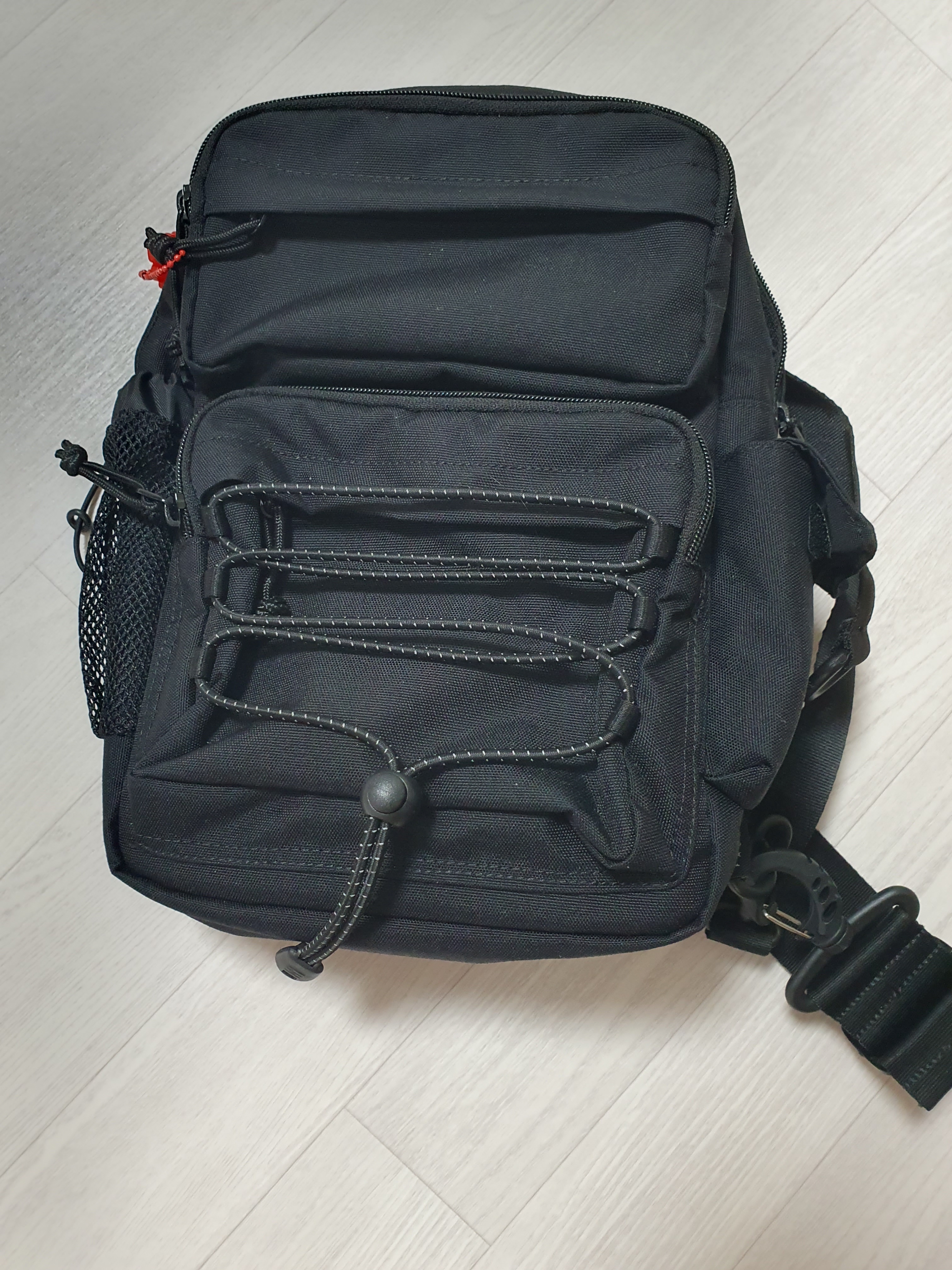 Item PIECEMAKER CORDURA TECH SLING BAG (ALL BLACK) | GVG