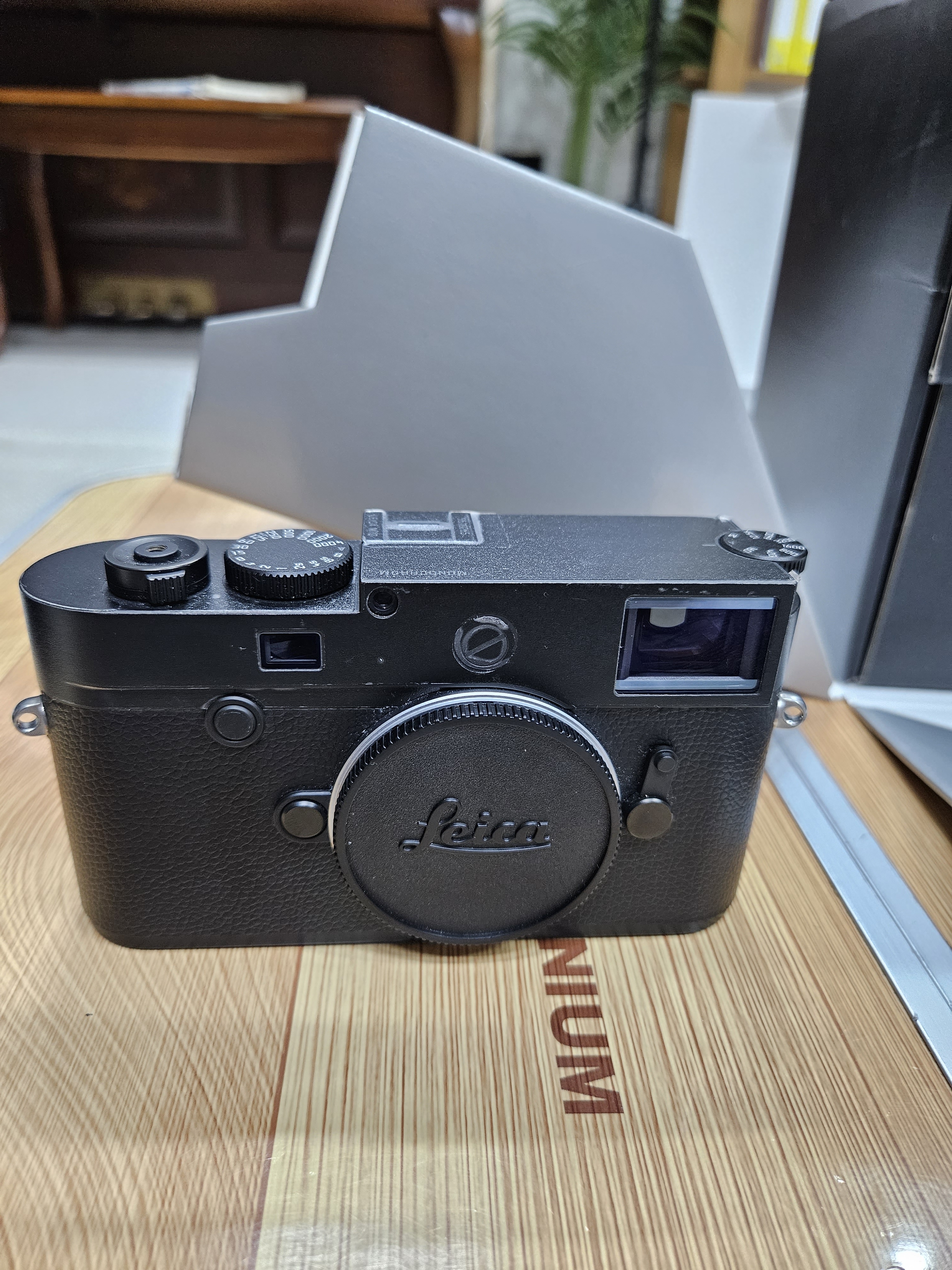 Leica M10, M10R / All body Protection film : LEICA CASES & STRAPS