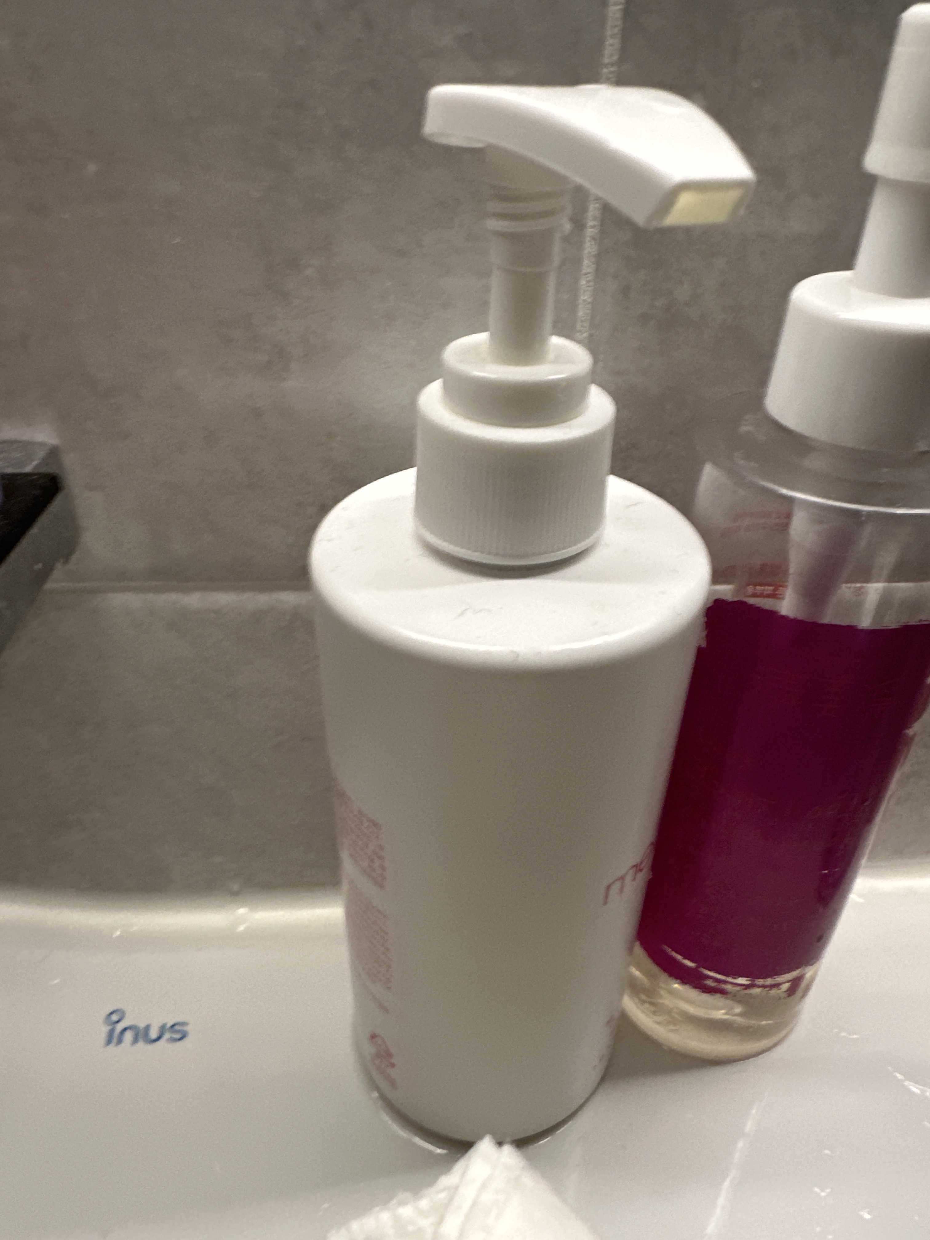 SmartStore review media
