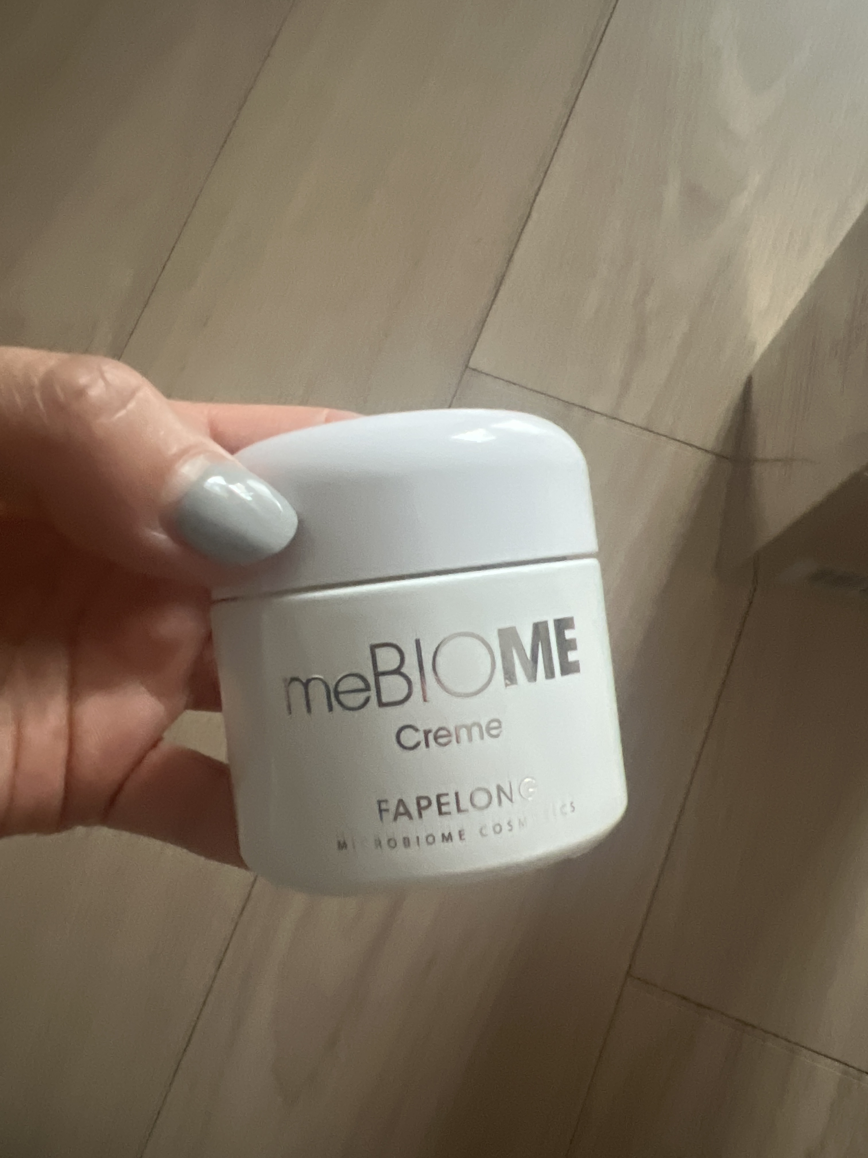 SmartStore review media