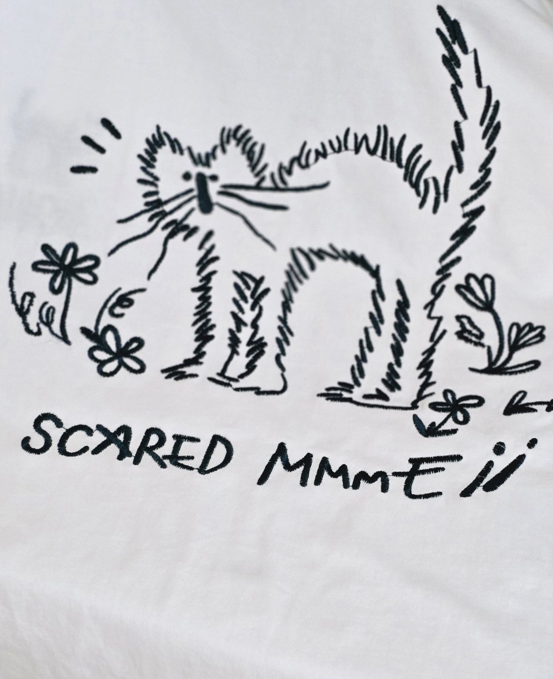 【CPGN STUDIO】YOWL CAT Embroidery Short Sleeve Tee CPGN STUDIO】YOWL CAT Embroidery Short Sleeve Tee (CPGN