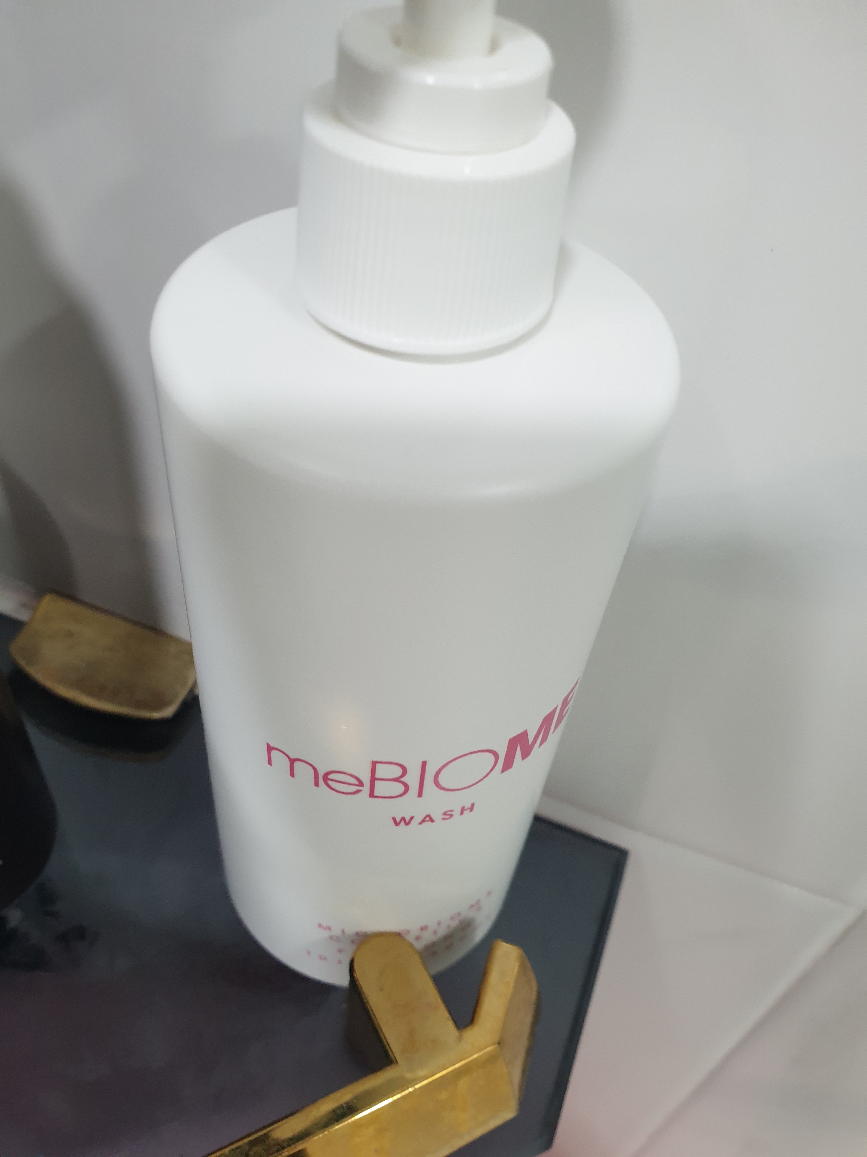 SmartStore review media