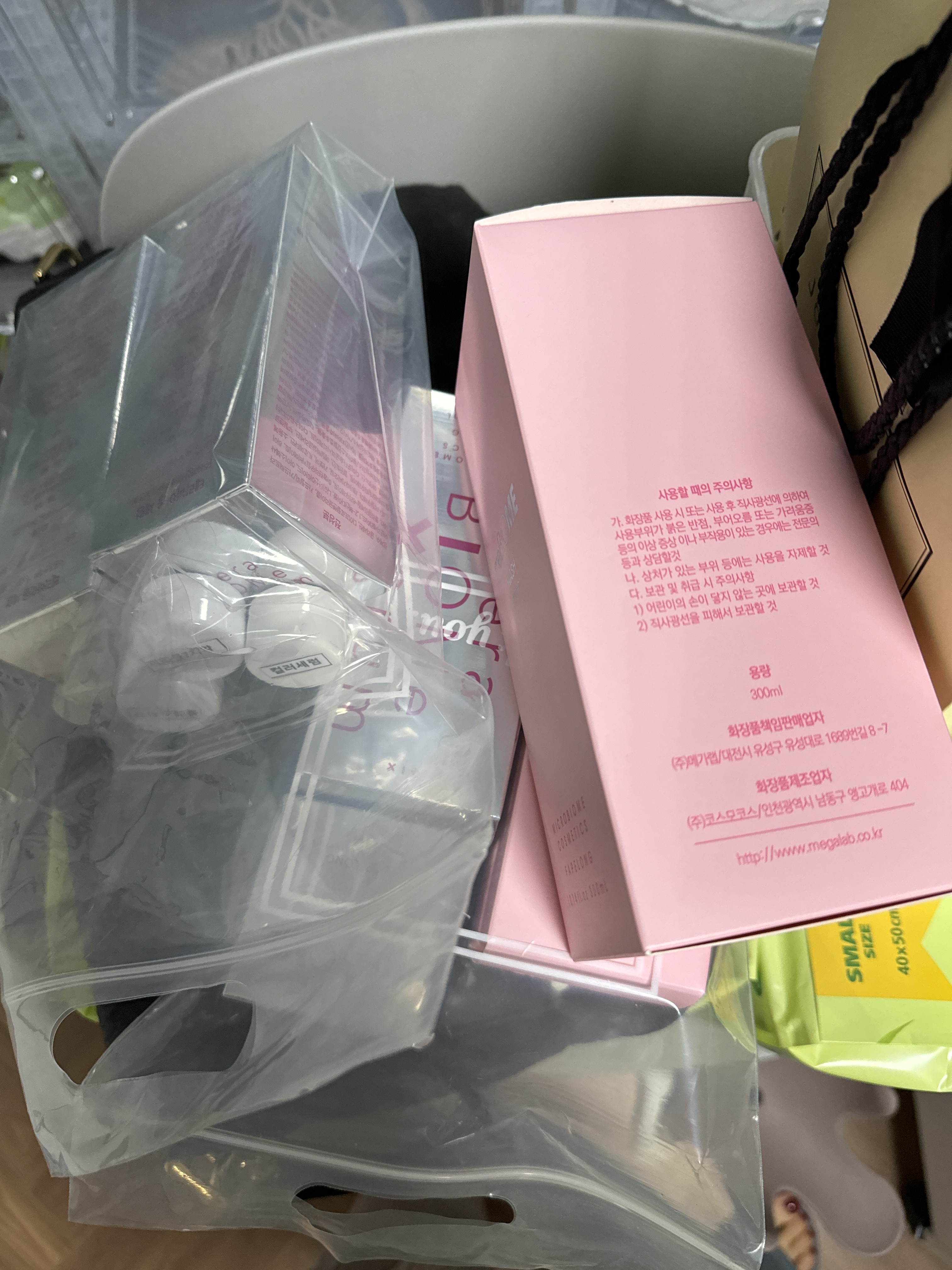 SmartStore review media