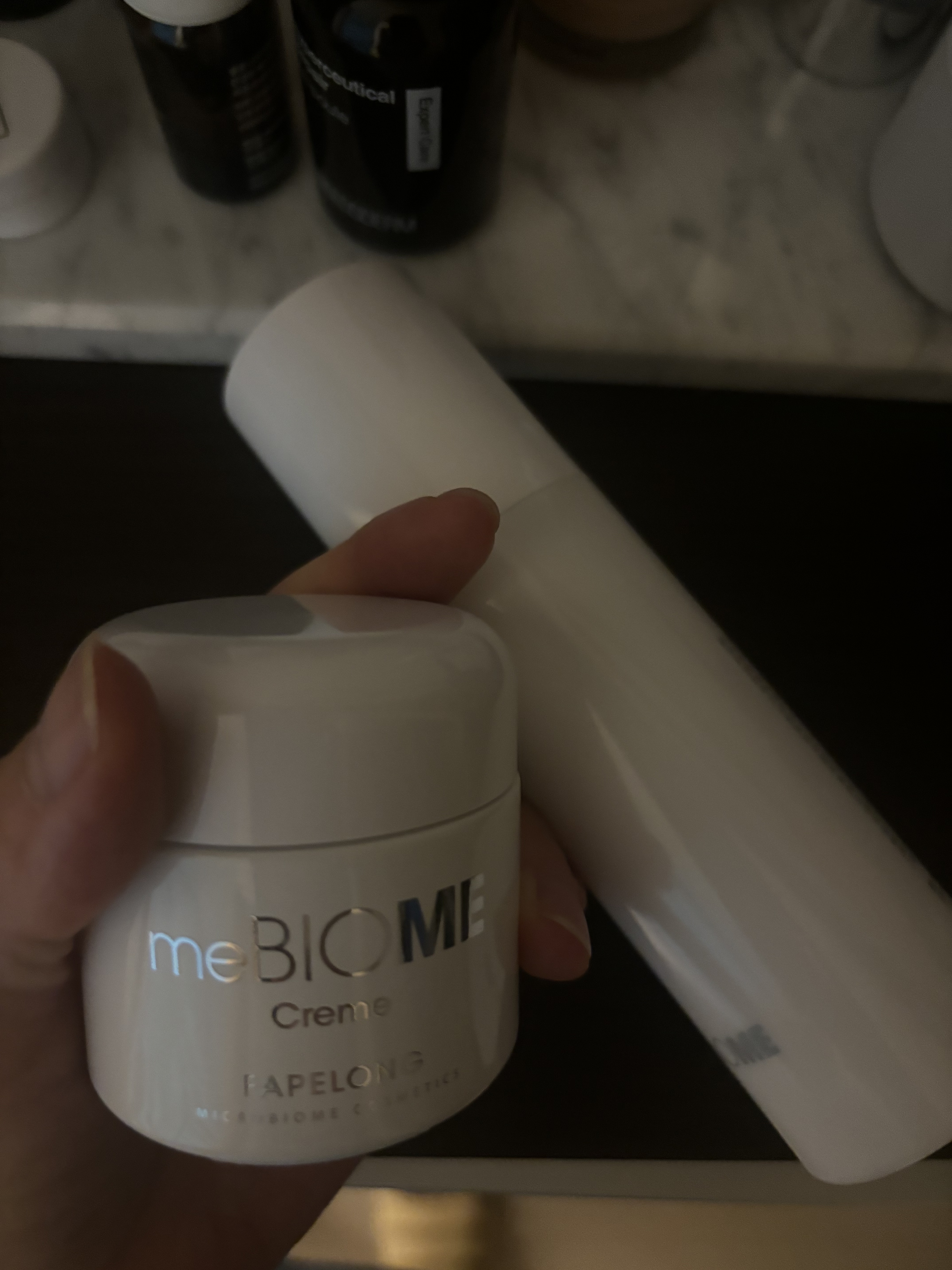 SmartStore review media