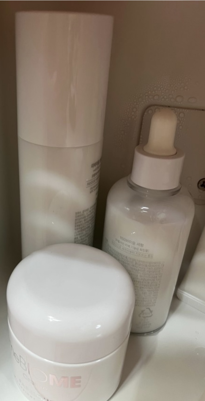 SmartStore review media