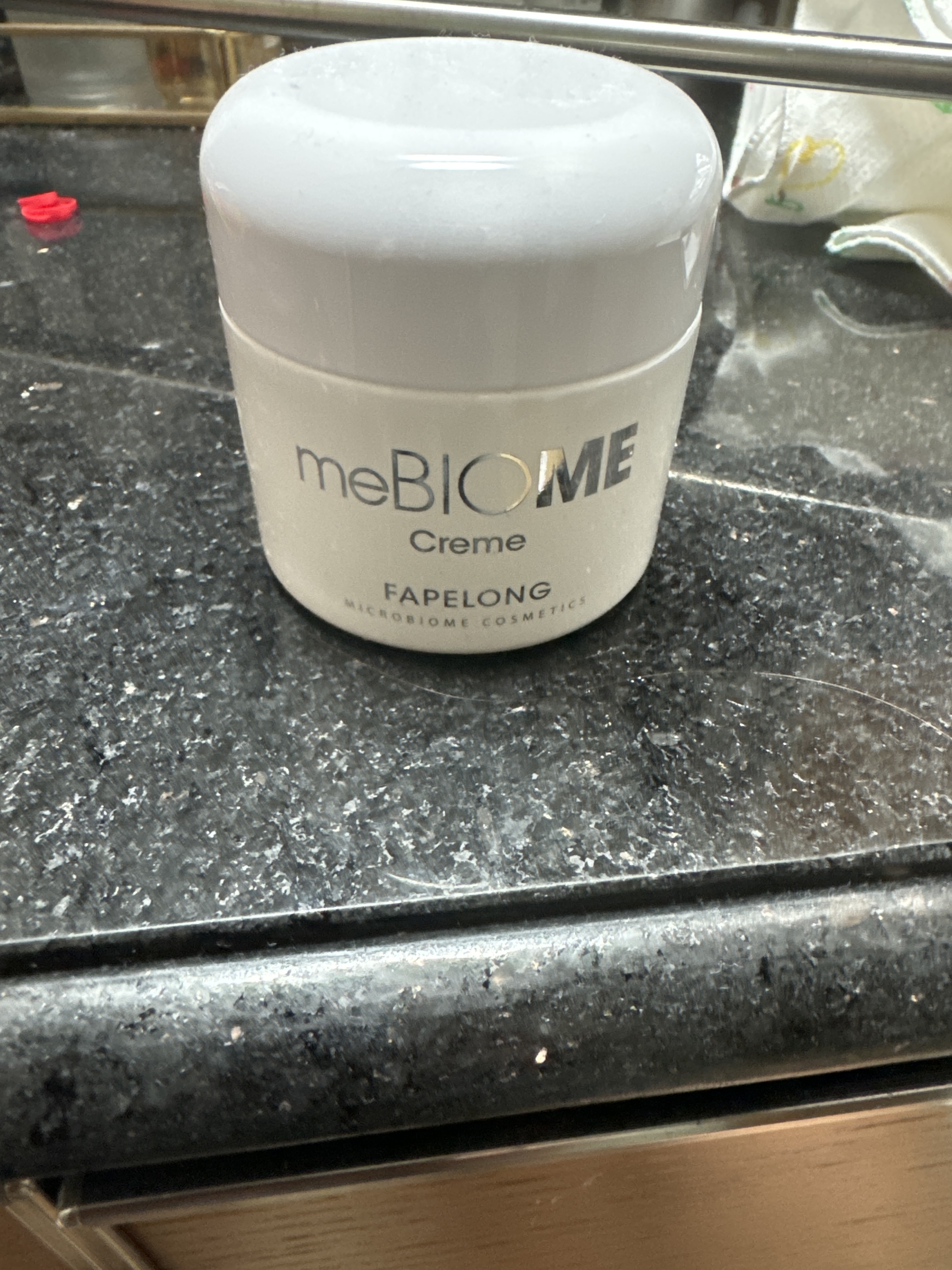 SmartStore review media