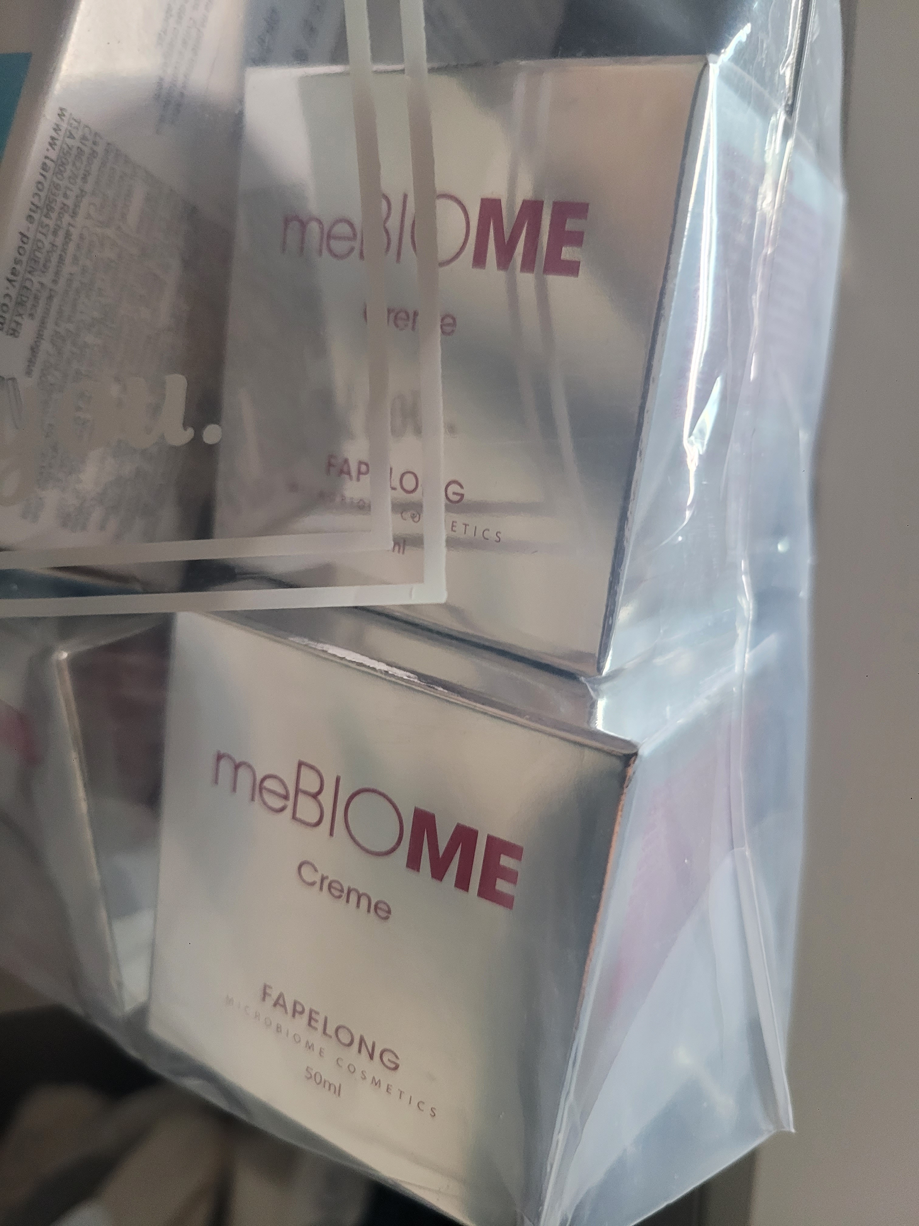 SmartStore review media