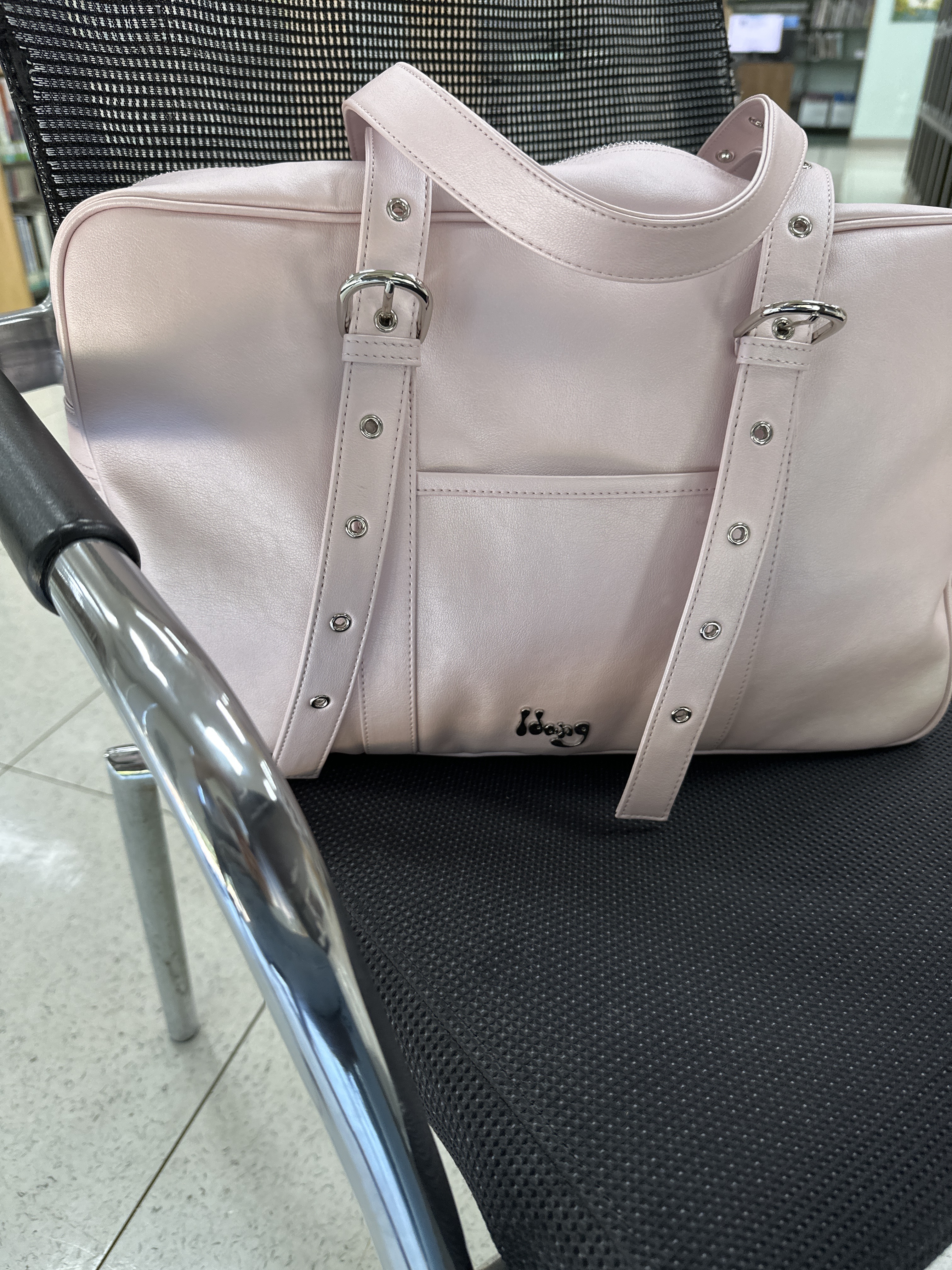 school bag : idang club