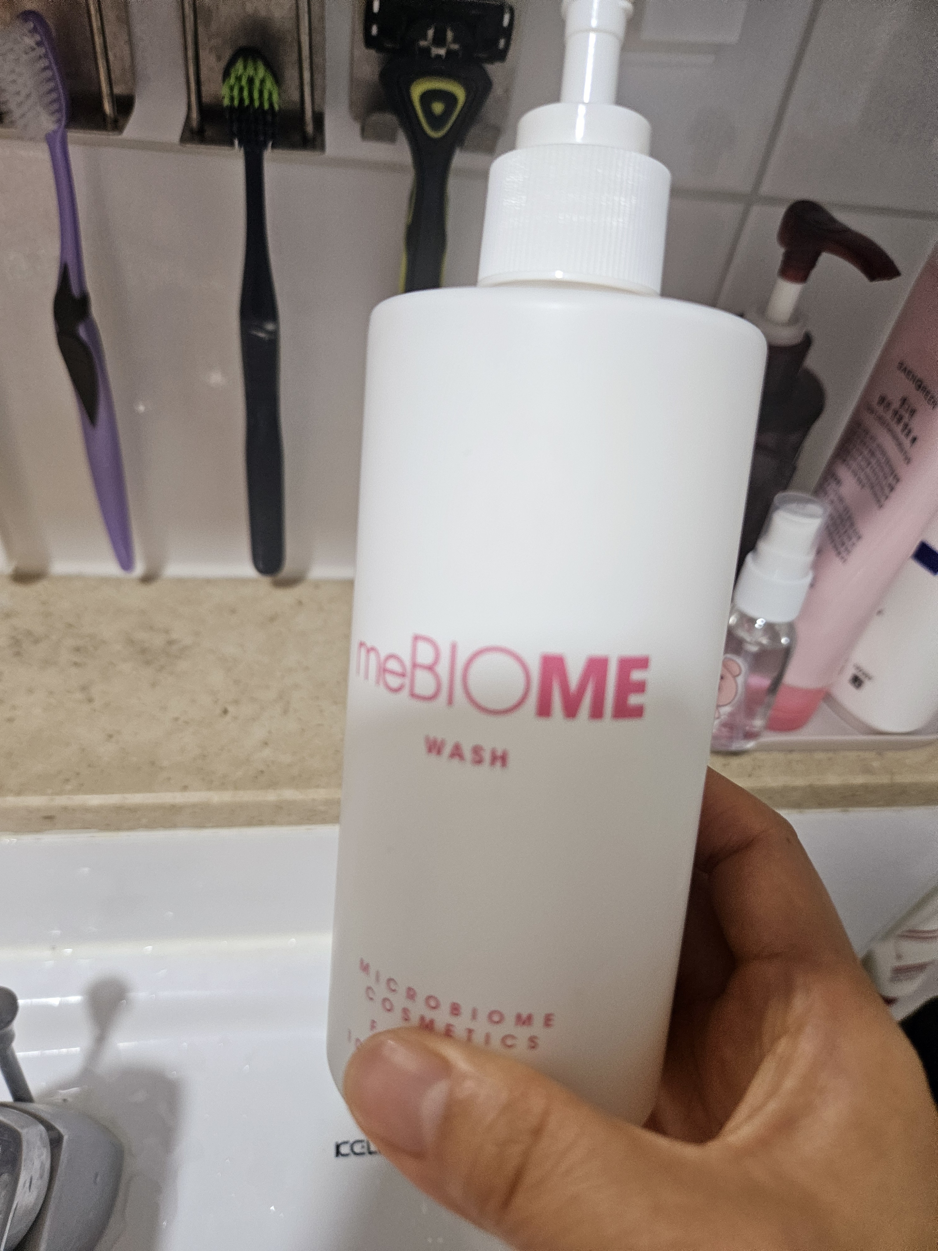 SmartStore review media