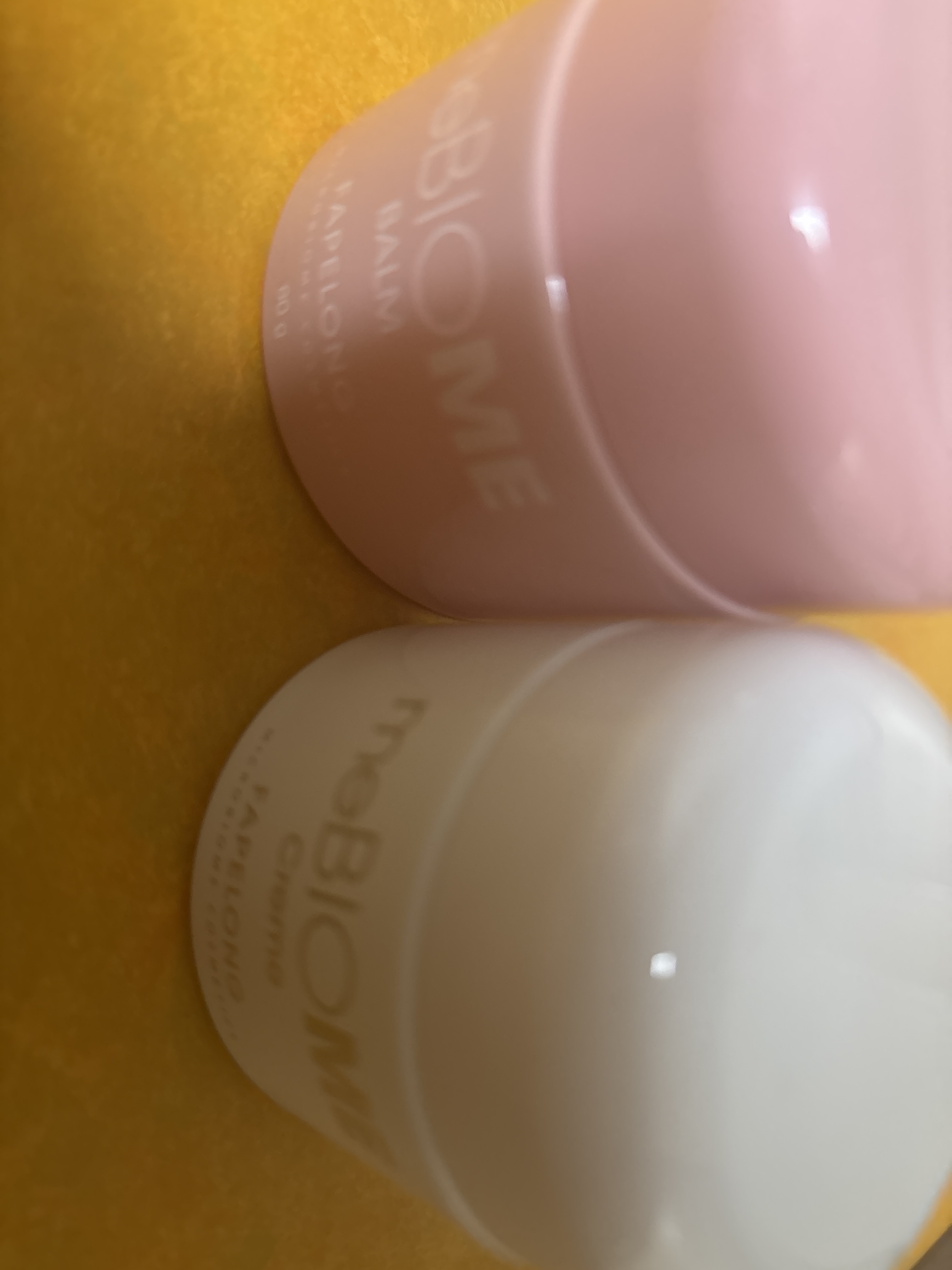 SmartStore review media