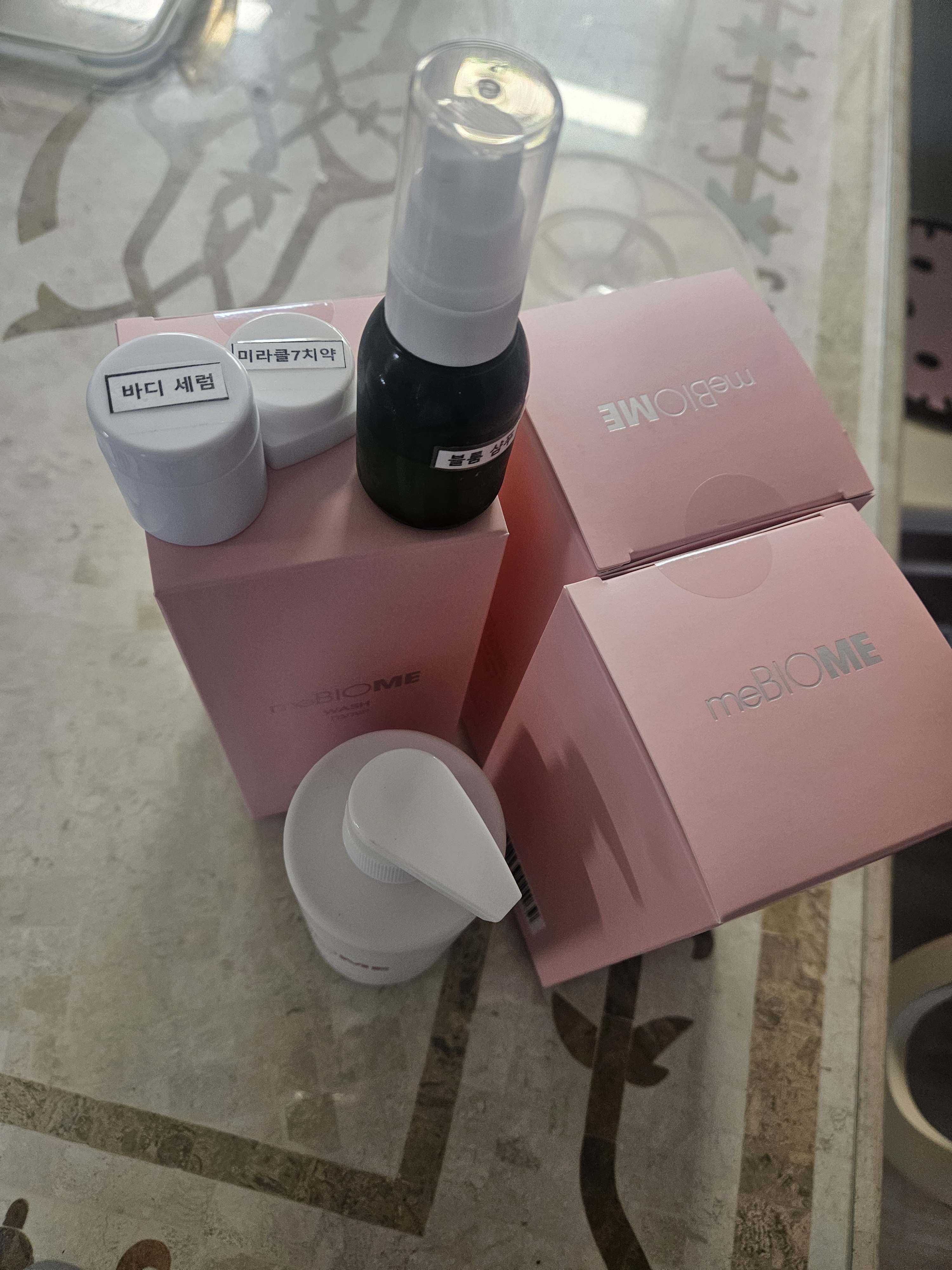 SmartStore review media