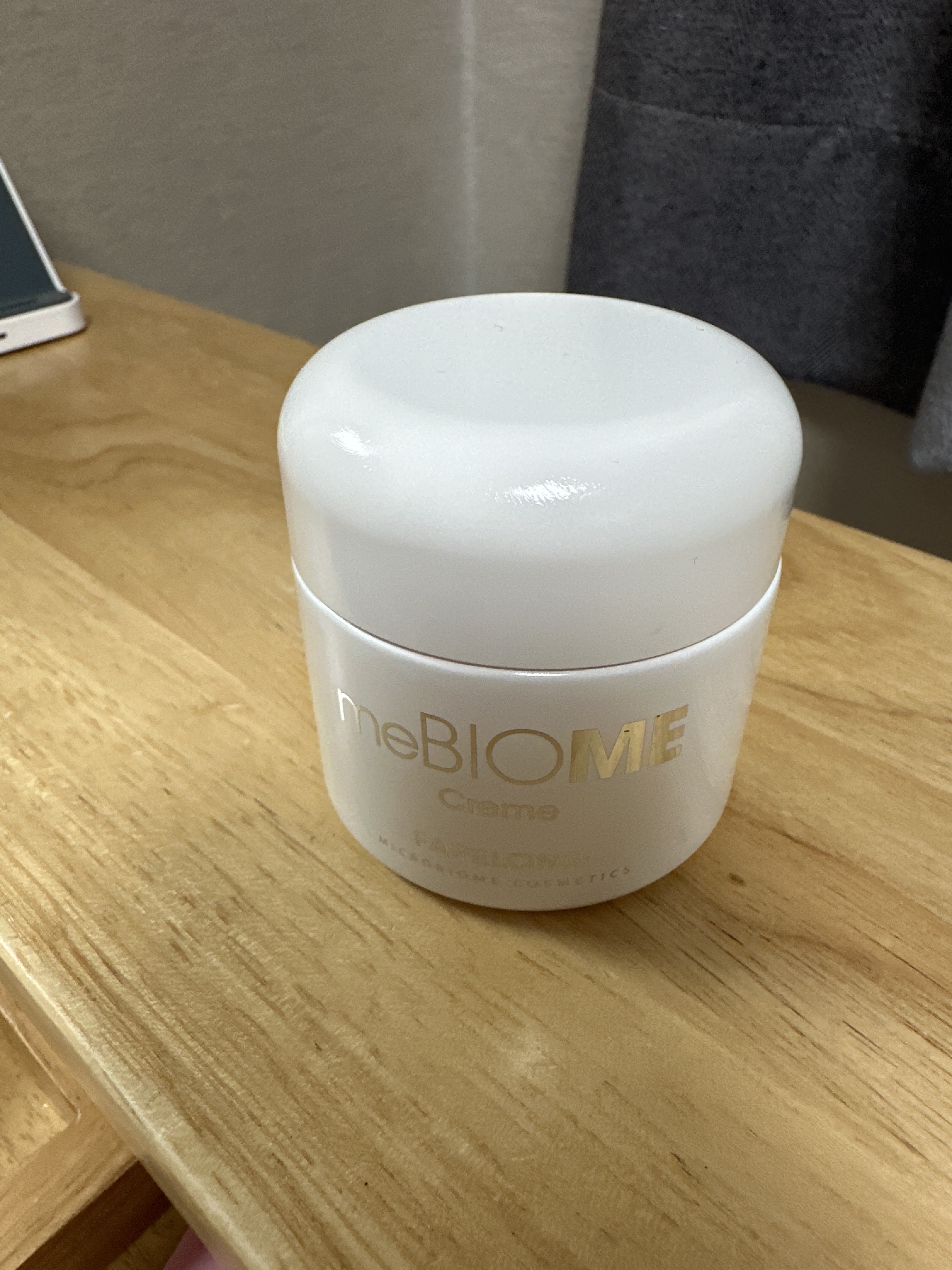 SmartStore review media
