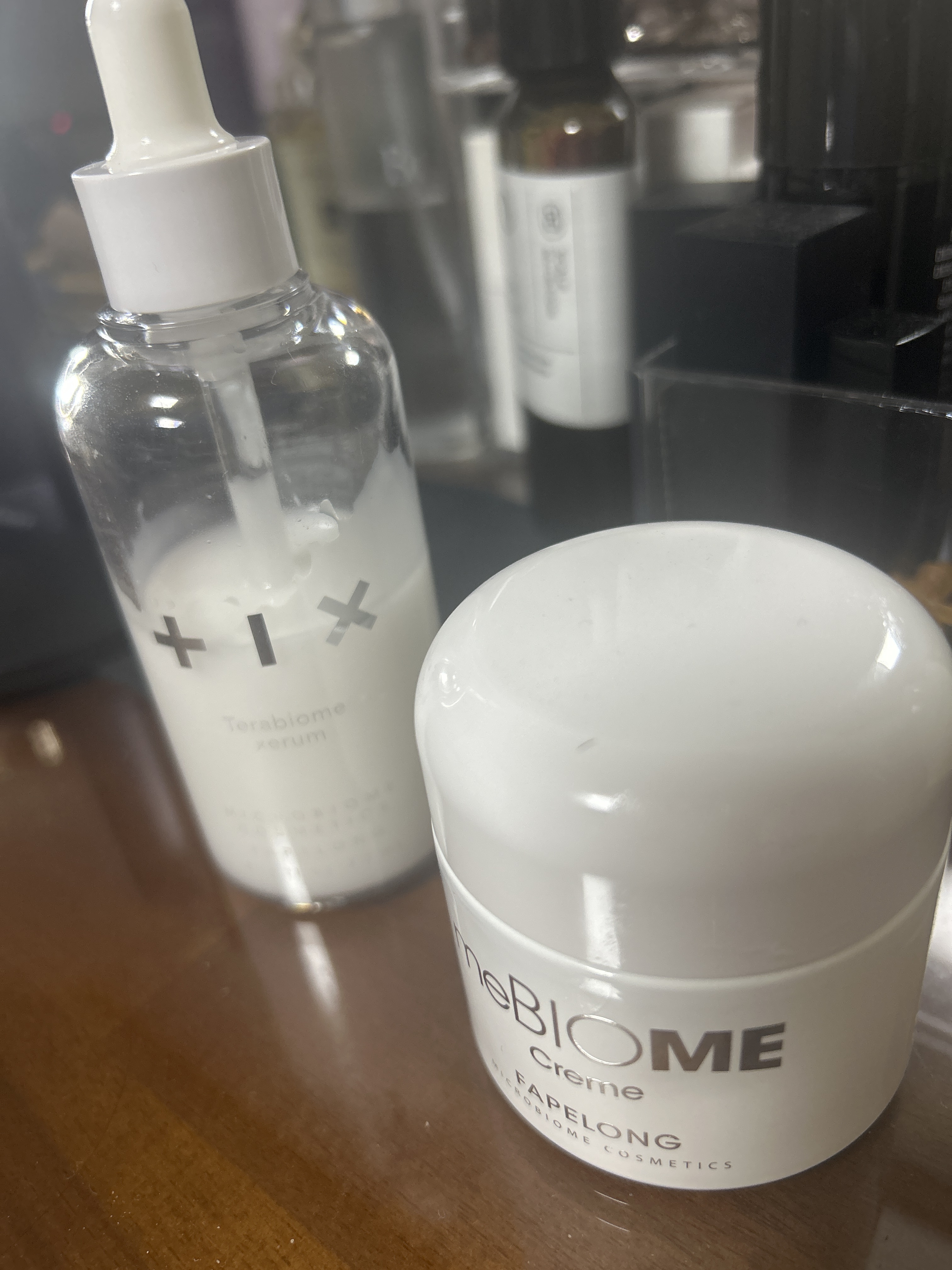SmartStore review media