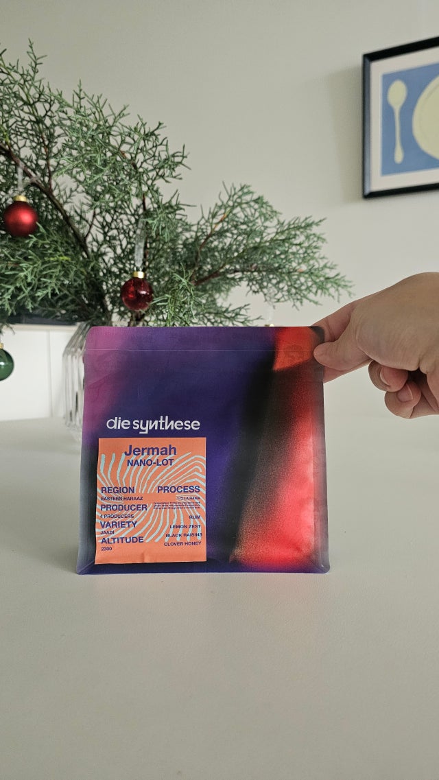 제르마 나노랏. 럼과 레몬제스트 향미가 선명합...