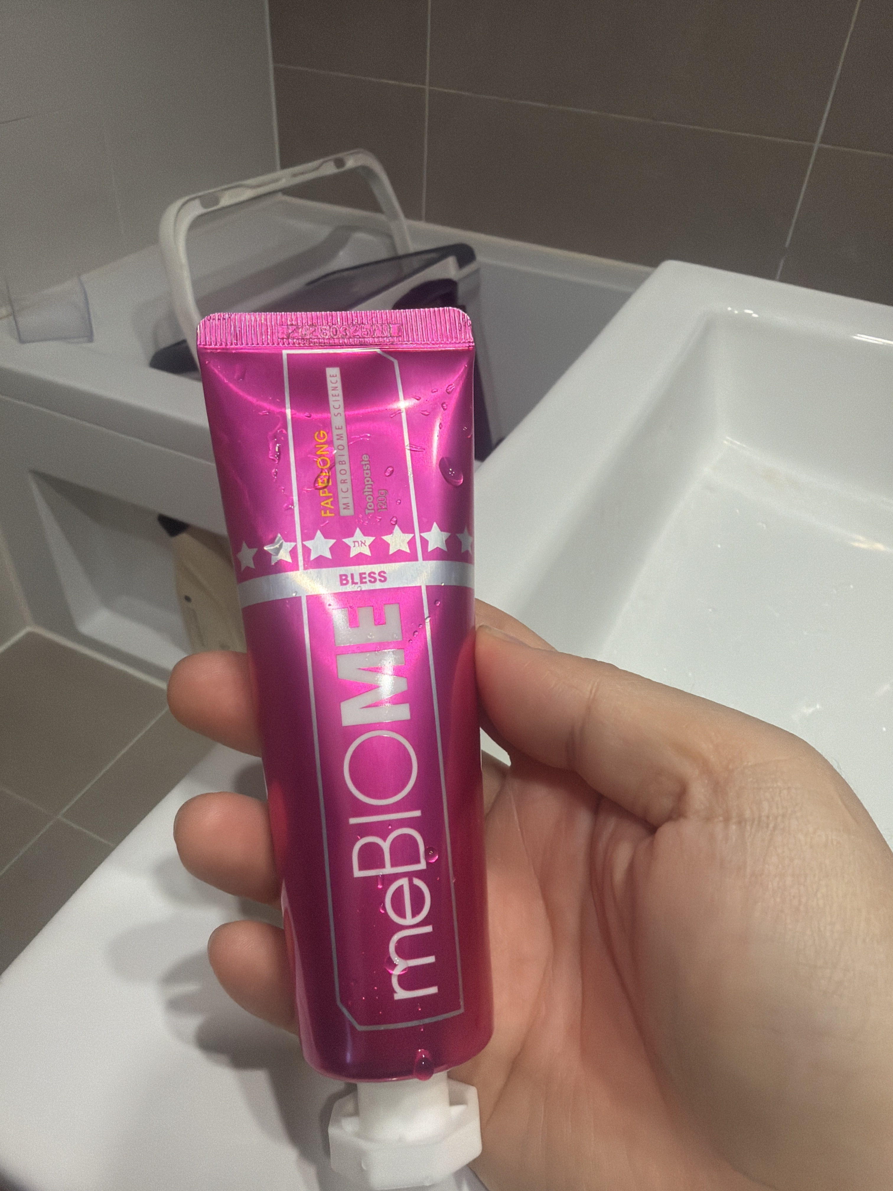 SmartStore review media