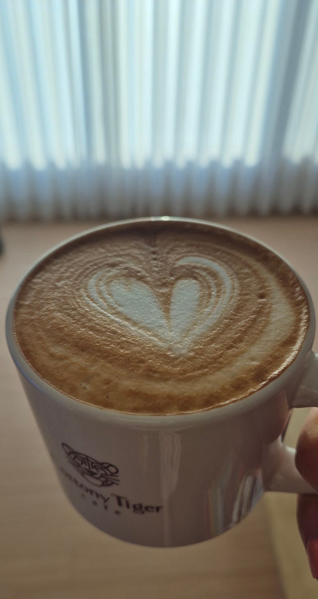 라떼용 원두로 추천 받아서 구입했어요
나무사이...