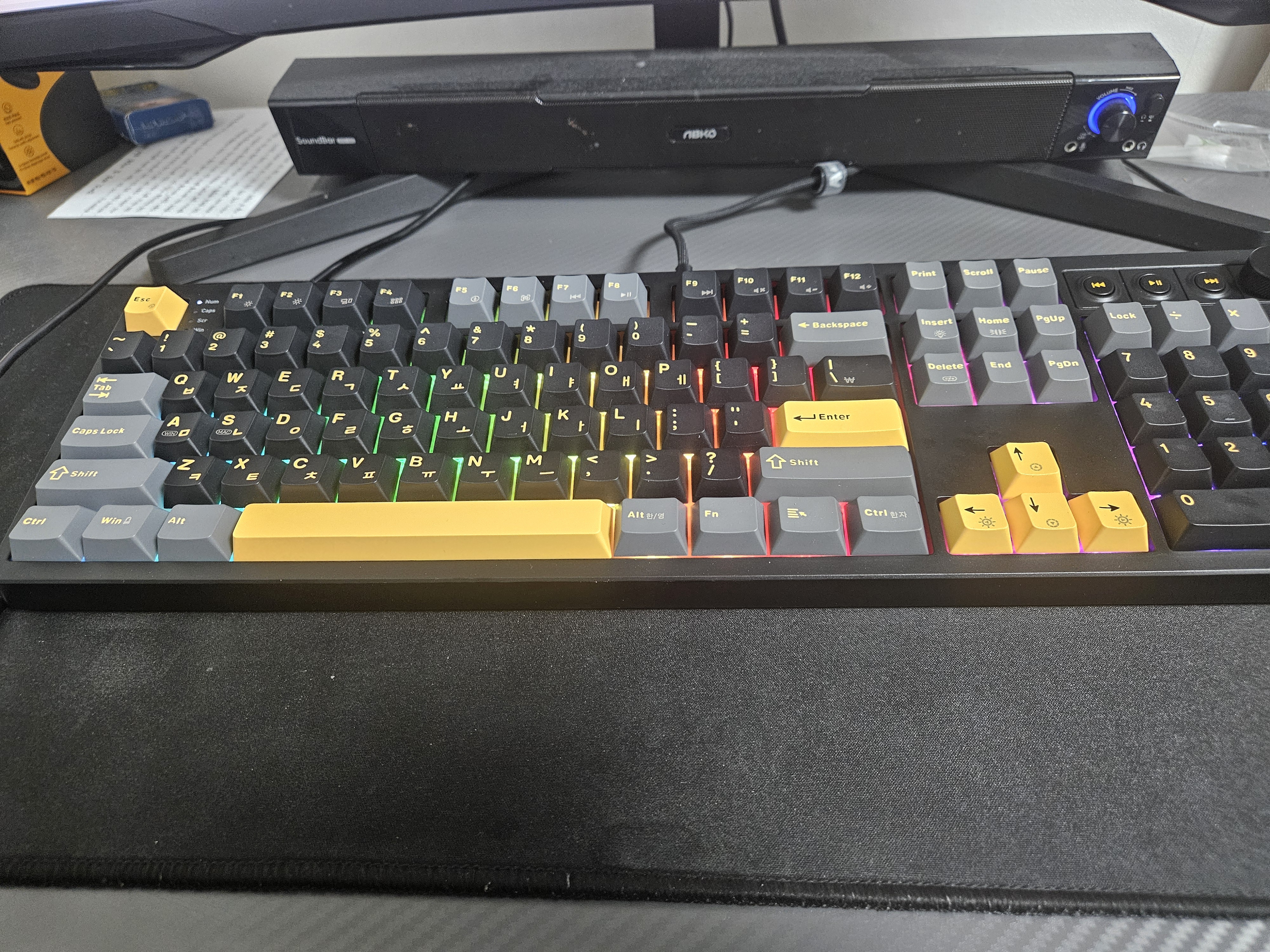 에이투 GK5 프로 유무선 게이밍키보드 LED 기계식 USB 풀배열 발로란트 오버워치 GK5PRO 오테뮤 그레이축