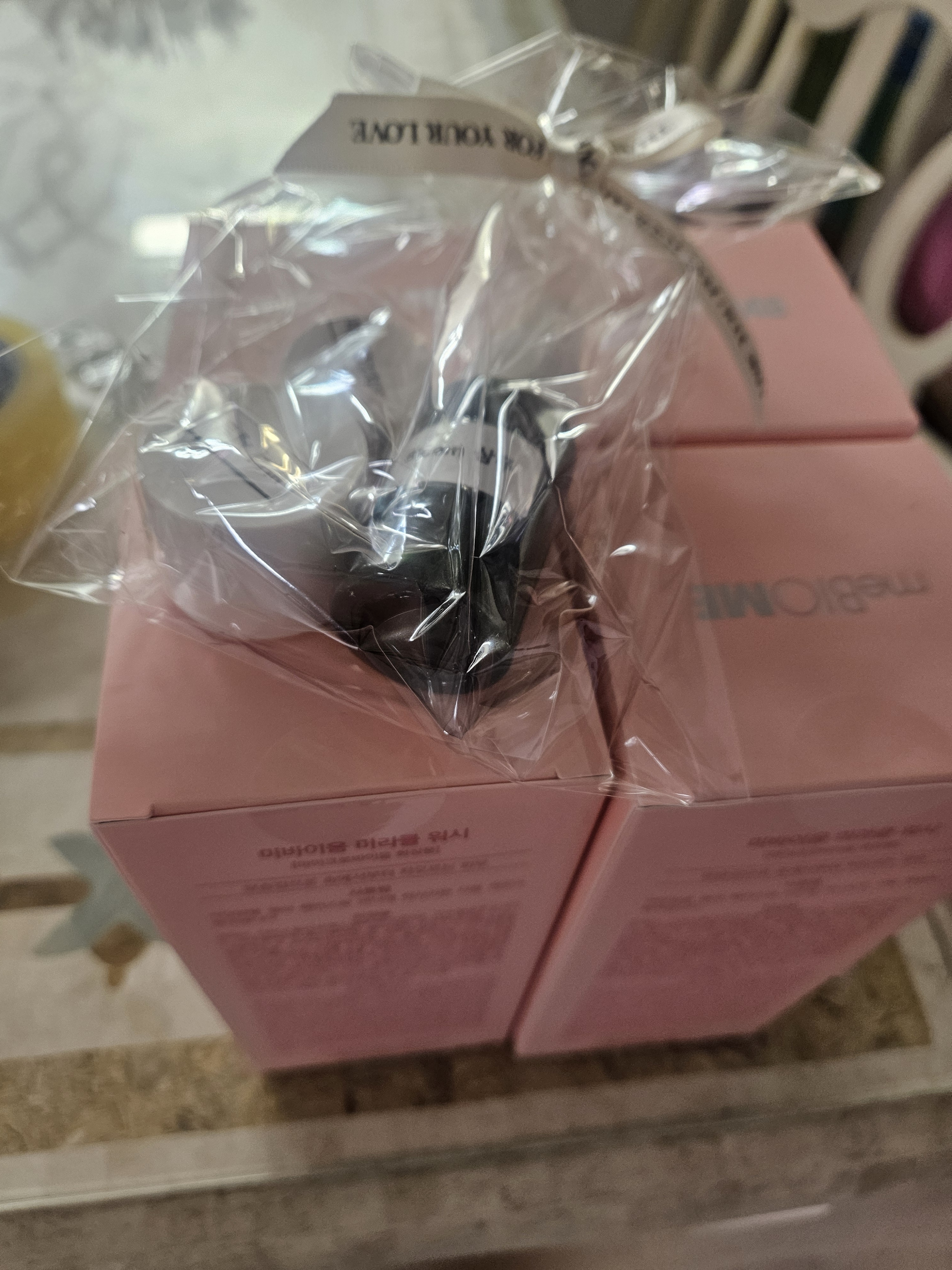 SmartStore review media
