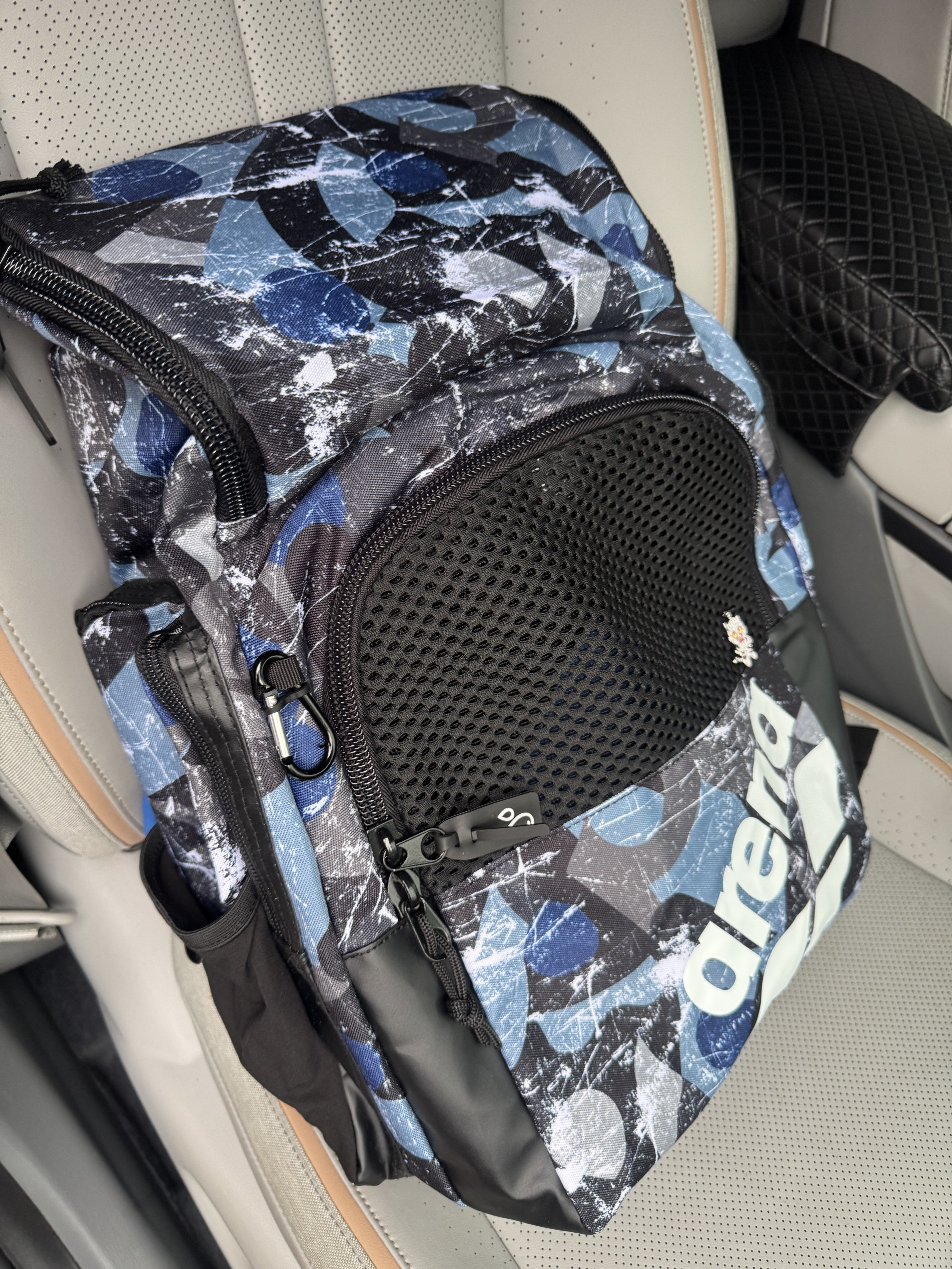 아레나 One Go 35L AO 백팩 7142254917