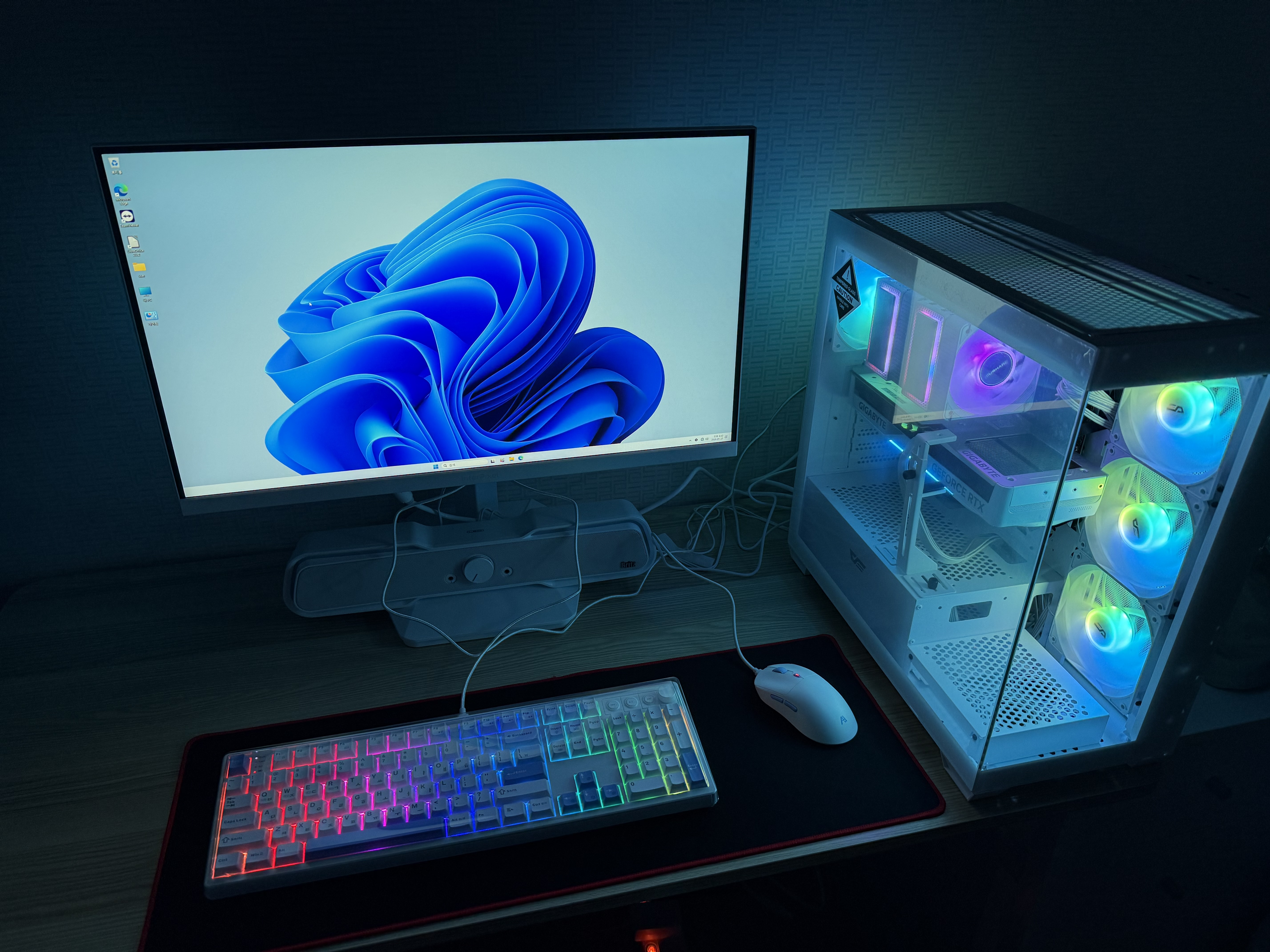 에이투 GM3 프로 초경량 유무선 게이밍 마우스 트리플모드 고감도 USB 컴퓨터 PC 노트북 GM3 PRO