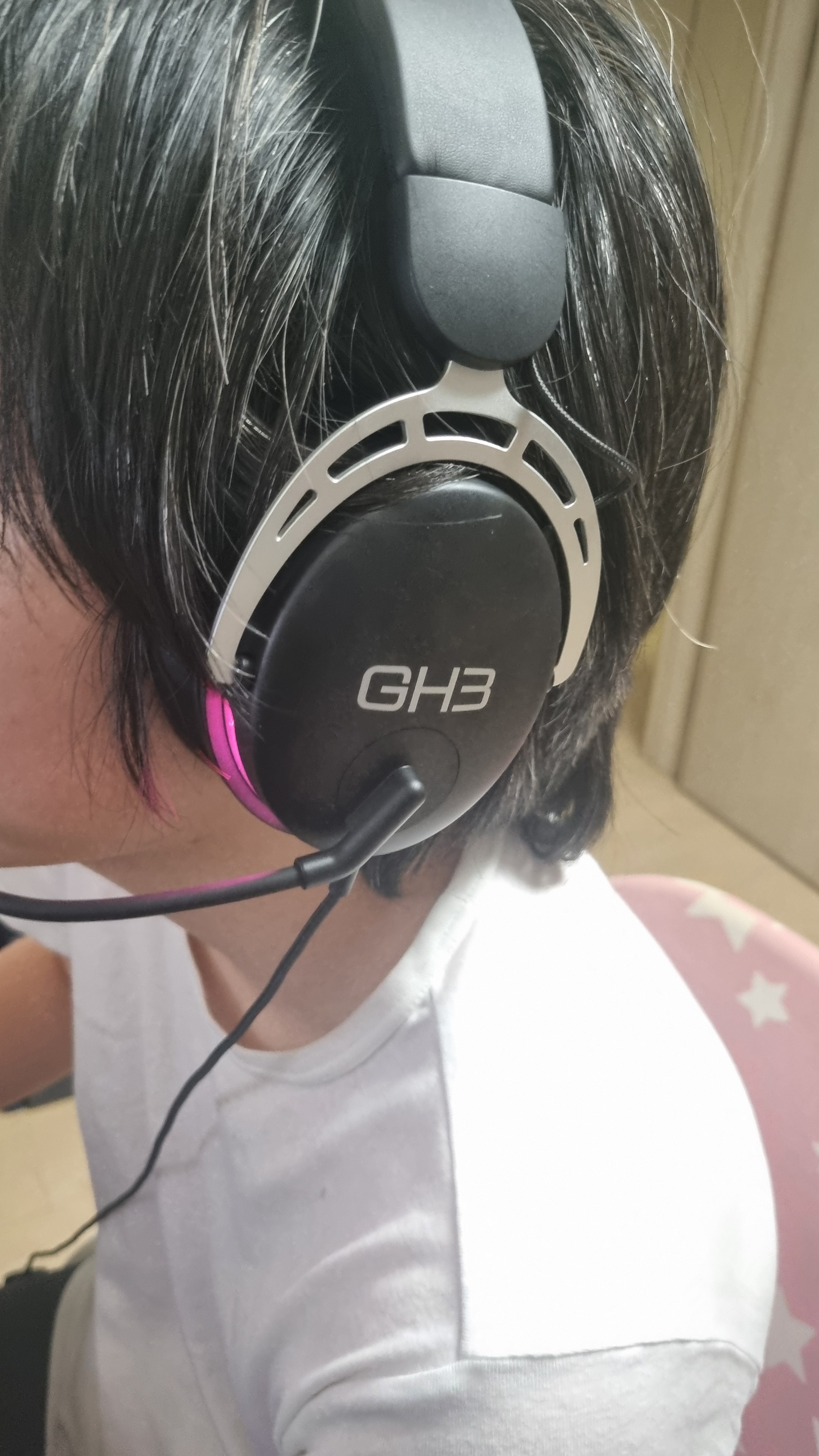 에이투 GH3 가상 7.1채널 프리미엄 유선 게이밍 헤드셋 마이크 LED 경량 PC PS 호환