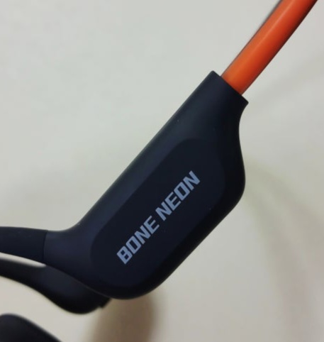 에이투 본네온 초경량 LED 골전도 블루투스 이어폰 MP3 탑재 완전방수 IPX7 BONE NEON