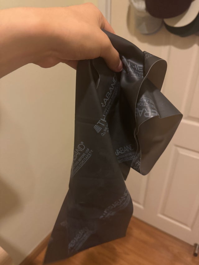 아들이 필요하다고해서 주문해줬는데 잘
쓰고 있다고 합니다