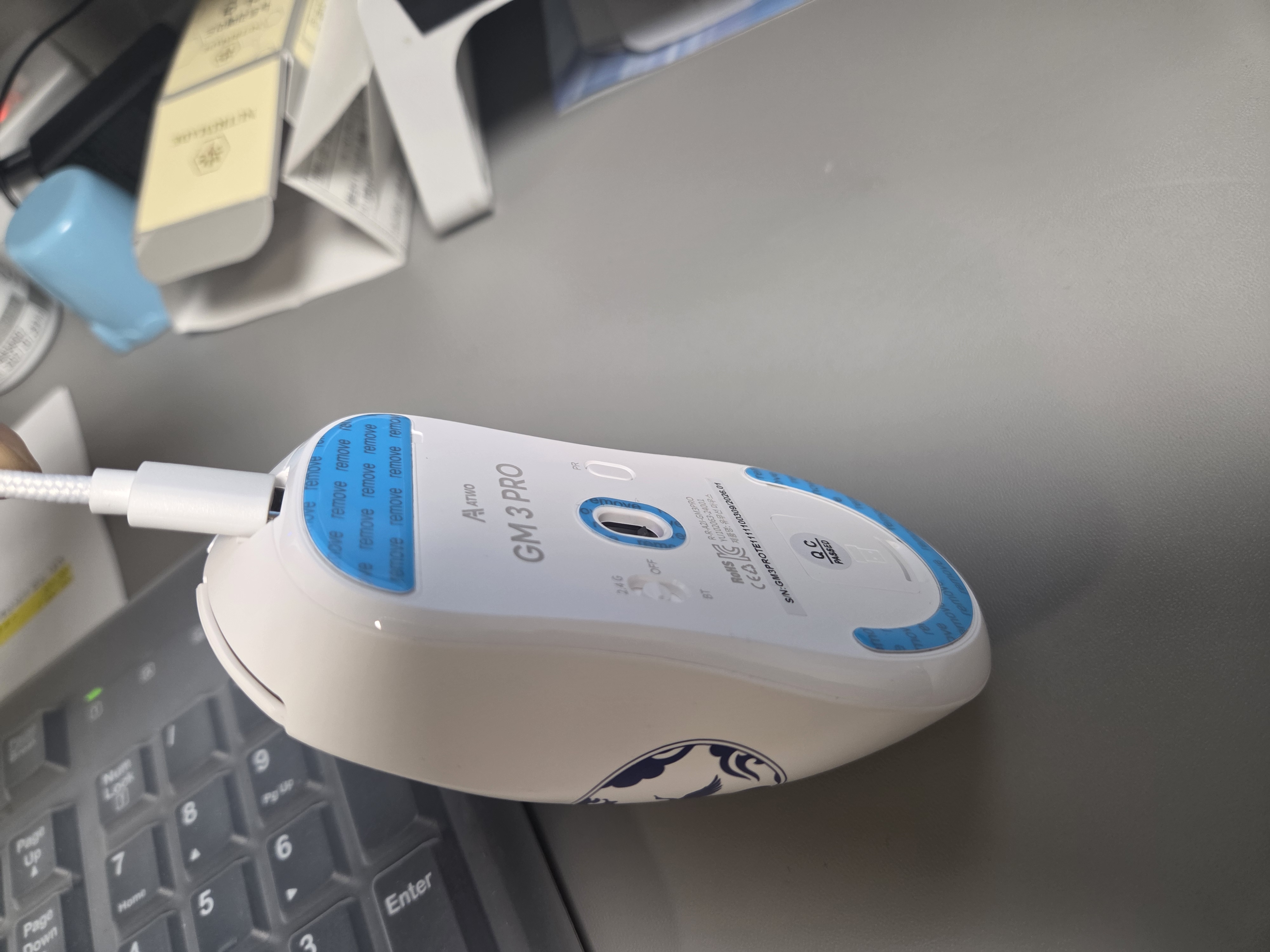 에이투 GM3 프로 고려청자 에디션 초경량 유선 블루투스 무선 게이밍 마우스 GM3 PRO TE1