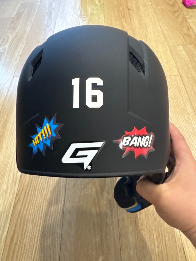 XL써보고 살짝 작은감이 있어 온라인으로 XXL 구매했는데 별차이 없는 ...