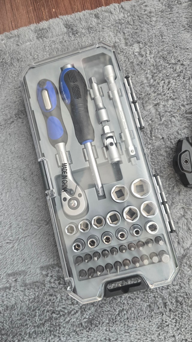 토크렌치 사이즈가 좀더 큰게 하나 더 있었으면 완벽했을듯요~! 그래도 잘...