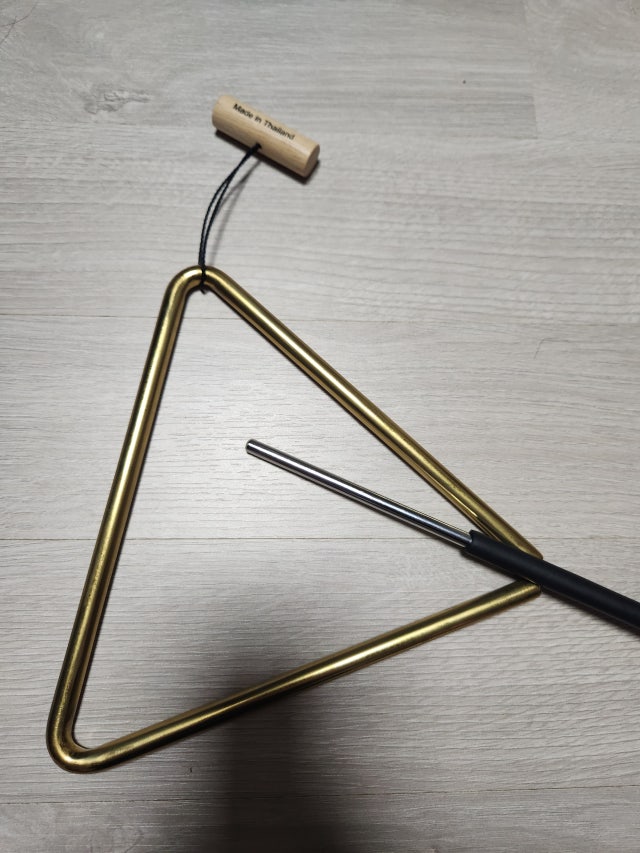 소리도 이쁘고 좋습니다. 많이 파세요