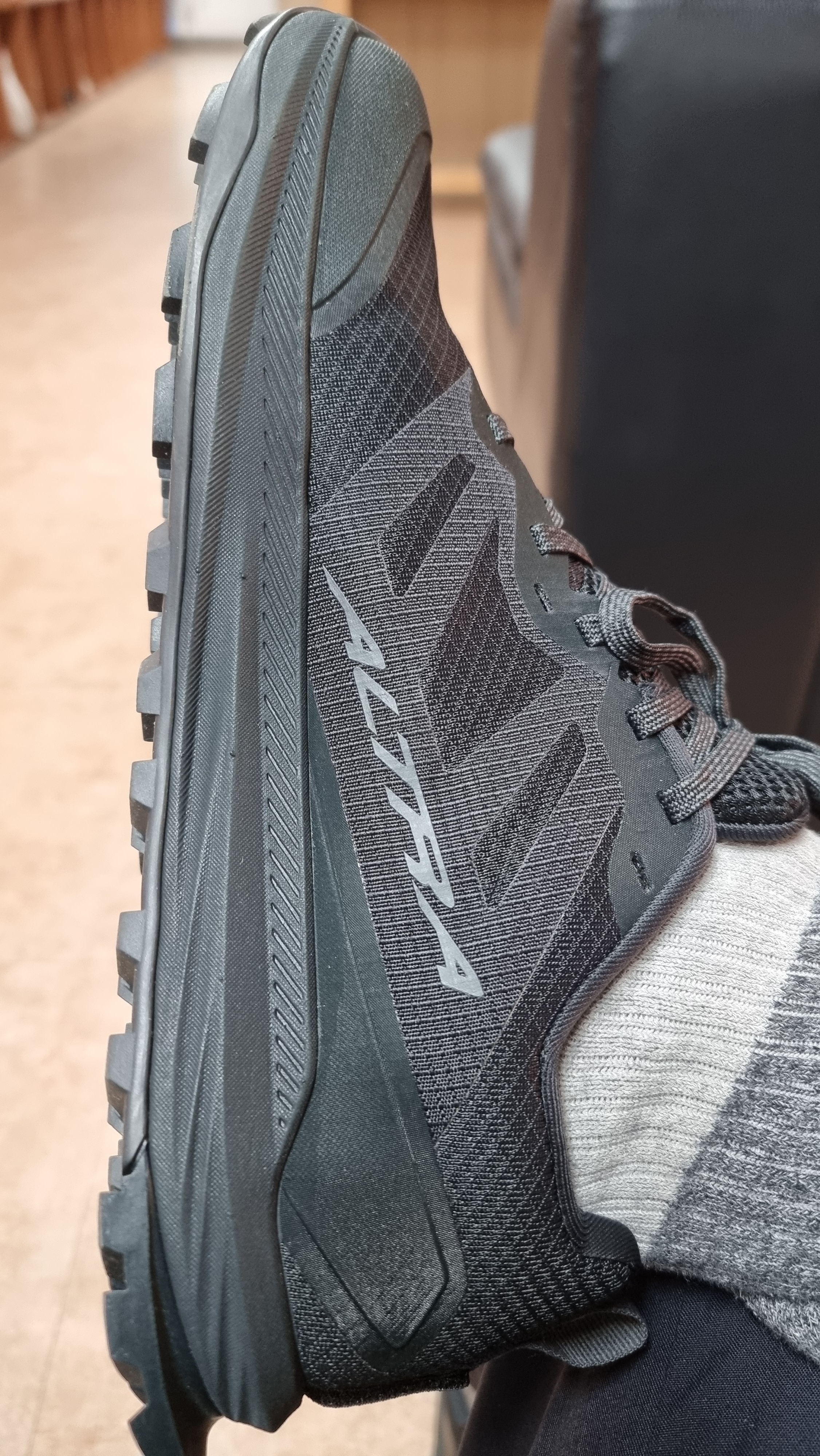 알트라 Lone Peak 9 트레일 런닝화 6141623479