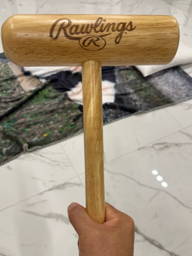 상당히 마음에 듭니다^^
아이가 야구할 때 필요하다고 노래를 불렀는데 참...
