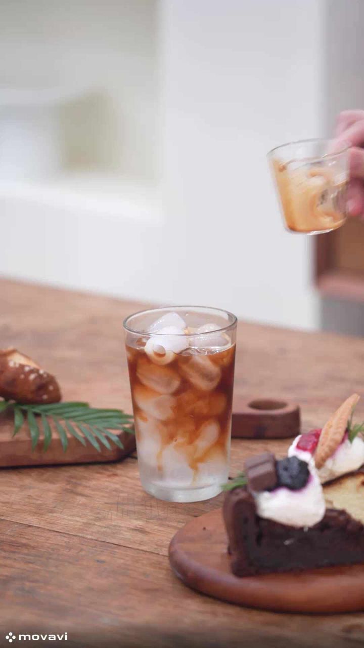 커피 추출 이미지