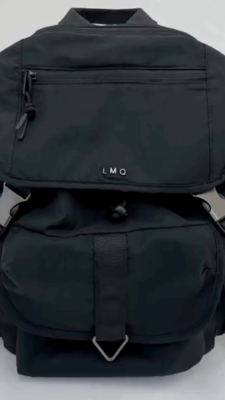 백팩 착용샷 위