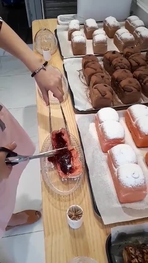  동영상~~~9시 따뜻한 빵~~~서면 도담도담 NC점
