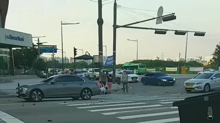  교통사고 목격! 나와 가족을 살리는 심폐소생술, 안전체험관에서 배워요