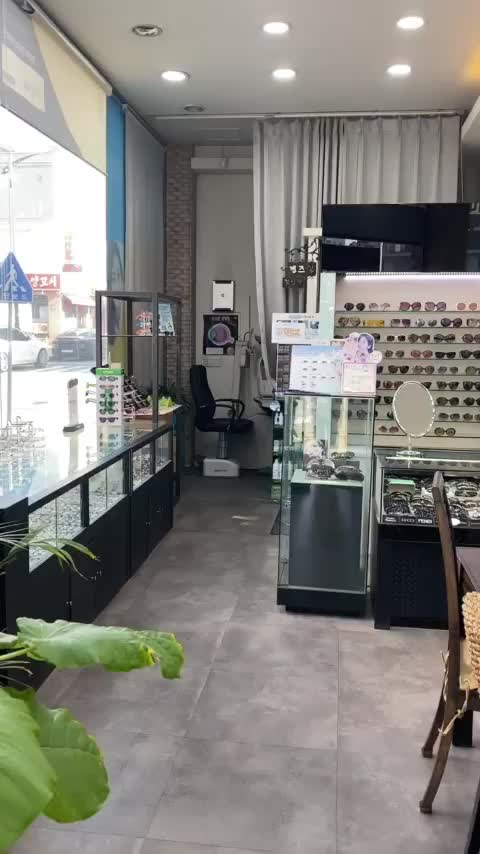  청주안경점 산남동 안경나라 학생들에게도 추천하고싶어요.