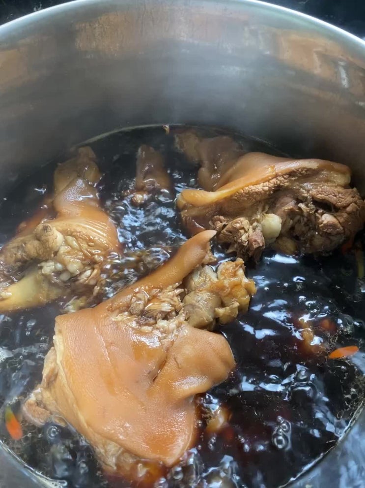  필리핀 알라방 홈스테이 주말 단어 시험 그리고 쫄깃한 돼지 족발~