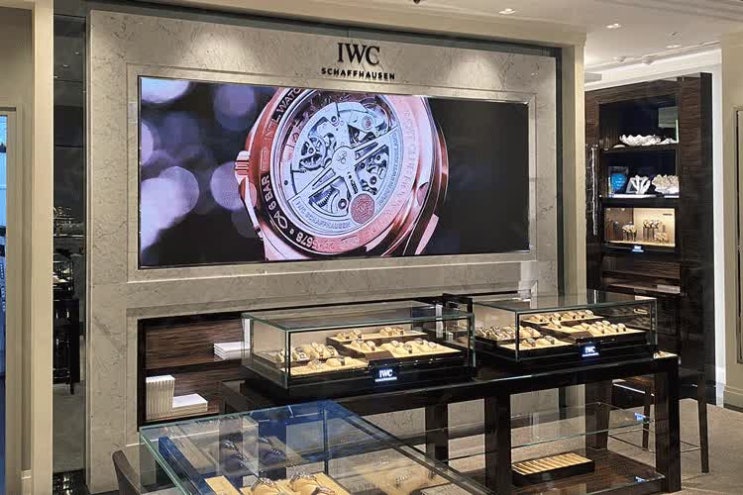  대형LED전광판, 강남 신세계백화점 IWC 샤프하우젠 매장에 설치완료!