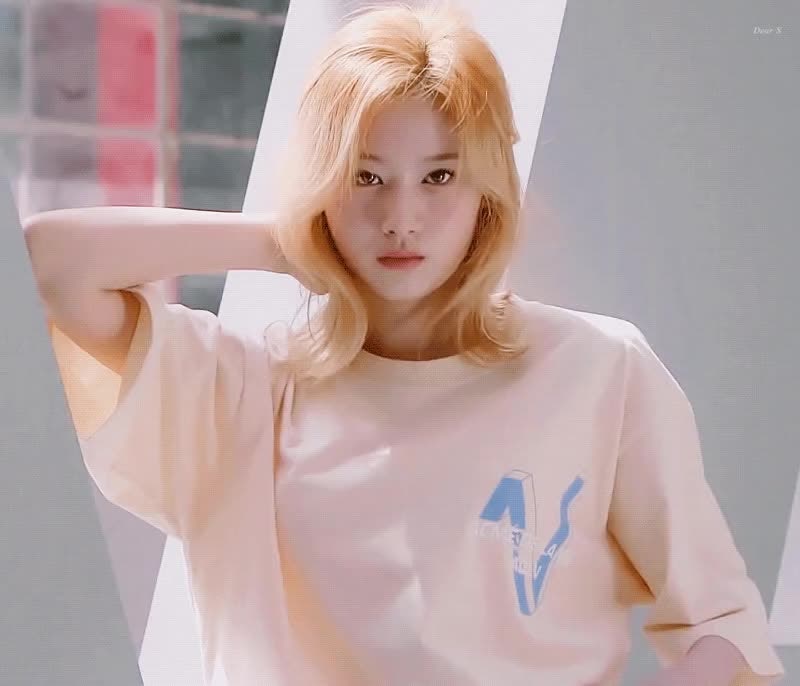 트와이스 사나