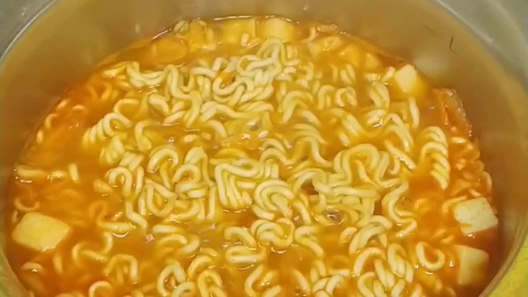  신라면 블랙 두부김치 끓이기 그리고 시식평은?