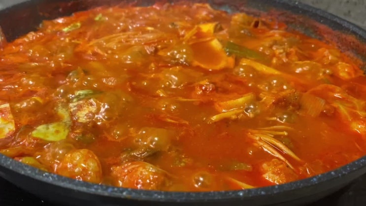  양많은 전골 밀키트 다이닝스토리 우삼겹대창전골
