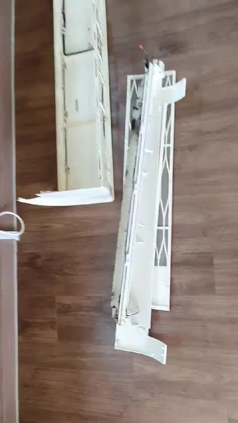  곰팡이로 오염된 벽걸이에어컨 청소 노하우
