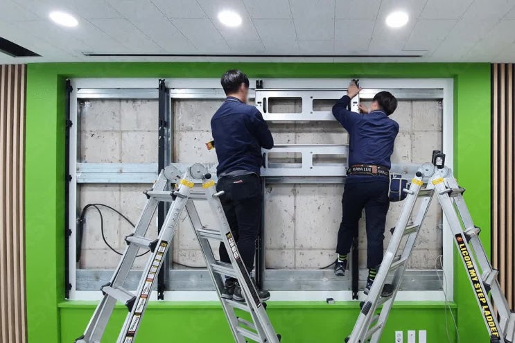  LED전광판설치, 창원대학교 GICC 스마트강의장 설치중입니다