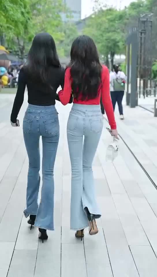  대륙의 일반인 청바지 뒤태 섹시몸매 주의