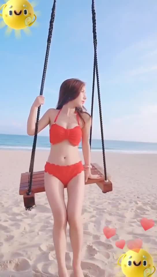  대륙의 일반인 비키니 입고 쌔끈한 섹시몸매 뽐내(노출주의)